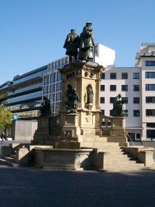 Ein Denkmal, oder Kunst, oder Beides!
