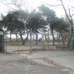 Durchgang zum Nickel Beach - unheimlich